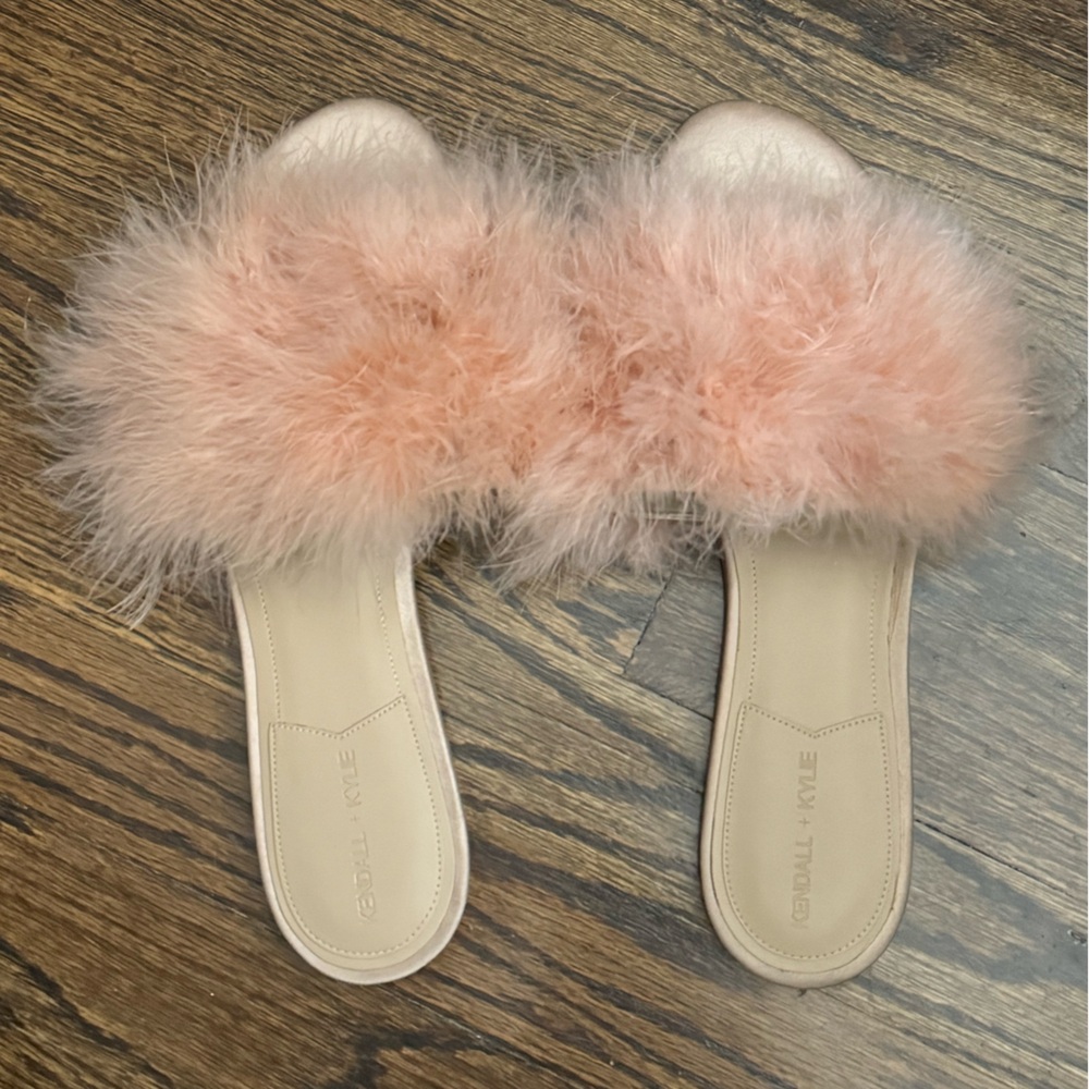 Kendall & Kylie Pink Feather Slides